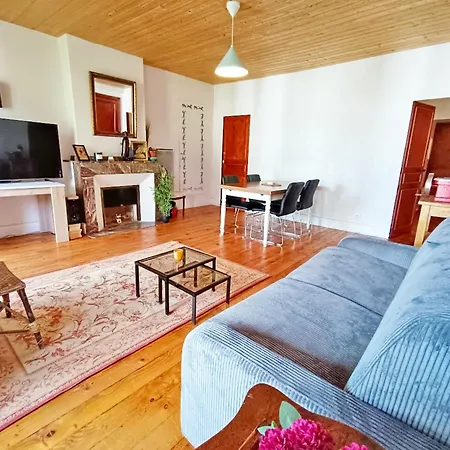 Le Pyrénéen, T2, Wifi, Luchon Centre * Bagnères-de-Luchon