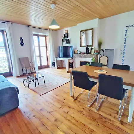 Le Pyreneen, T2, Wifi, Luchon Centre Apartment Bagnères-de-Luchon