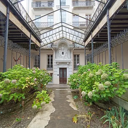 Le Pyreneen, T2, Wifi, Luchon Centre Bagnères-de-Luchon