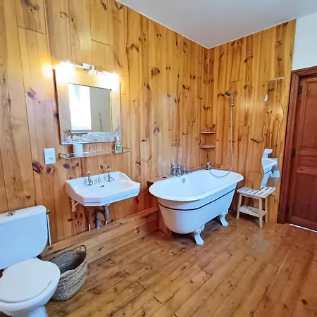 Le Pyreneen, T2, Wifi, Luchon Centre Apartment *