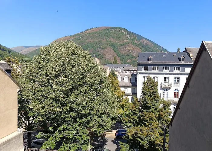 Le Pyreneen, T2, Wifi, Luchon Centre * Bagneres-de-Luchon