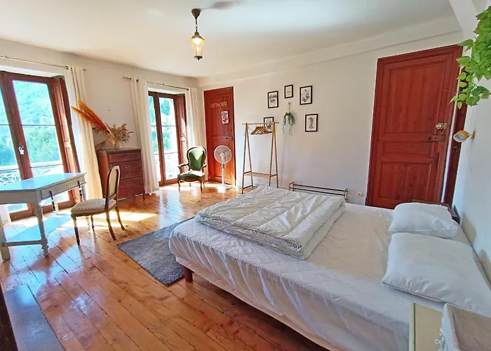 Le Pyreneen, T2, Wifi, Luchon Centre